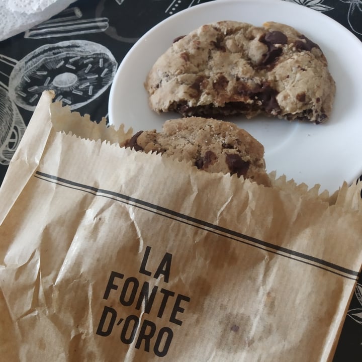 photo of La Fonte D'Oro Cookies de vainilla con chips de chocolate shared by @easyvgan on  31 Dec 2021 - review