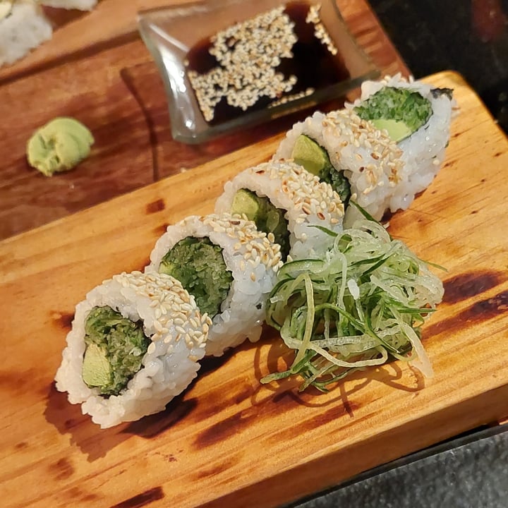 photo of Fabric Sushi Downtown Vegan Roll shared by @celesteayvar69 on  12 Jun 2022 - review