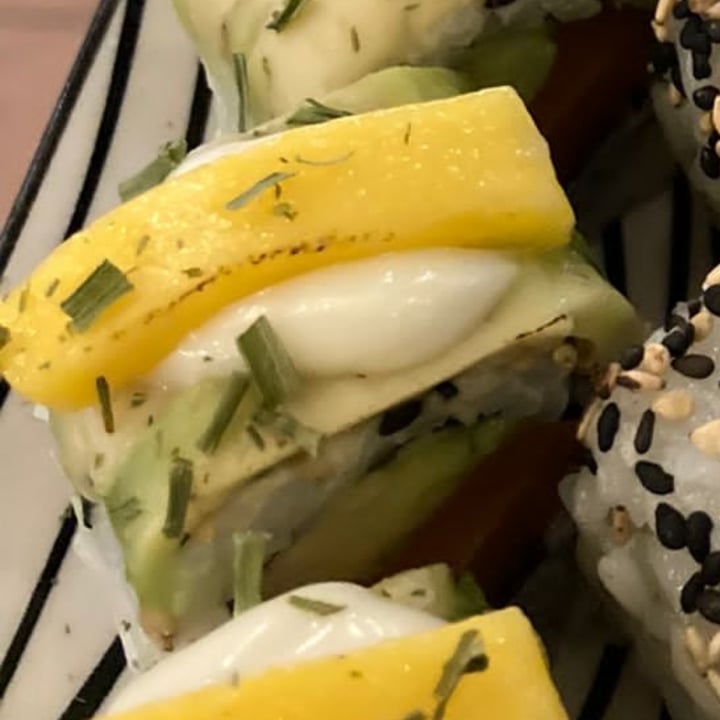 review photo of Mun Sushi Bar - Roma Dragon Roll Vegan shared by @arivegs on 15 Jun 2022 - review