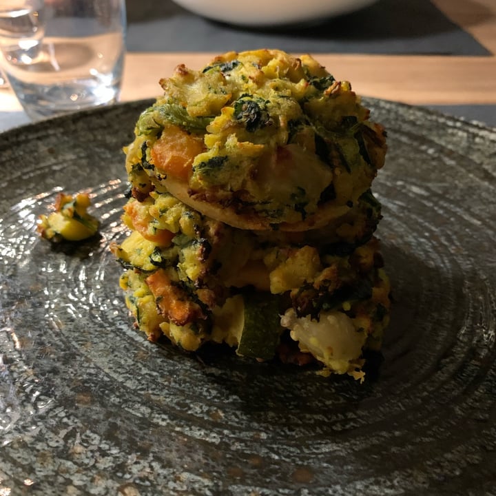 photo of A-mare Ristorante & Pizza Lasagnette di ceci e verdure miste con besciamella di soia alla curcuma shared by @arabetta on  15 Aug 2022 - review