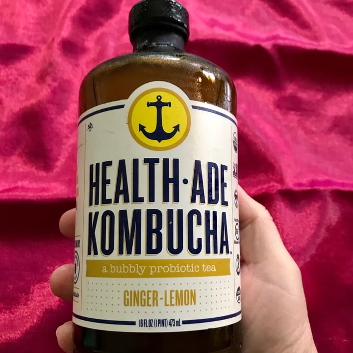 photo of Health-Ade Ginger lemon kombucha shared by @kristyahimsa on  28 Jun 2020 - review