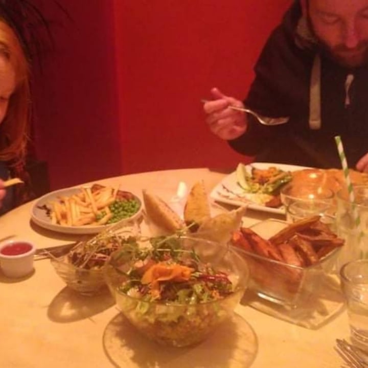review photo of Voltaire Vegan Restaurant Creamy garlic mushrooms garlic bread shared by @karmakim on 12 Feb 2022 - review