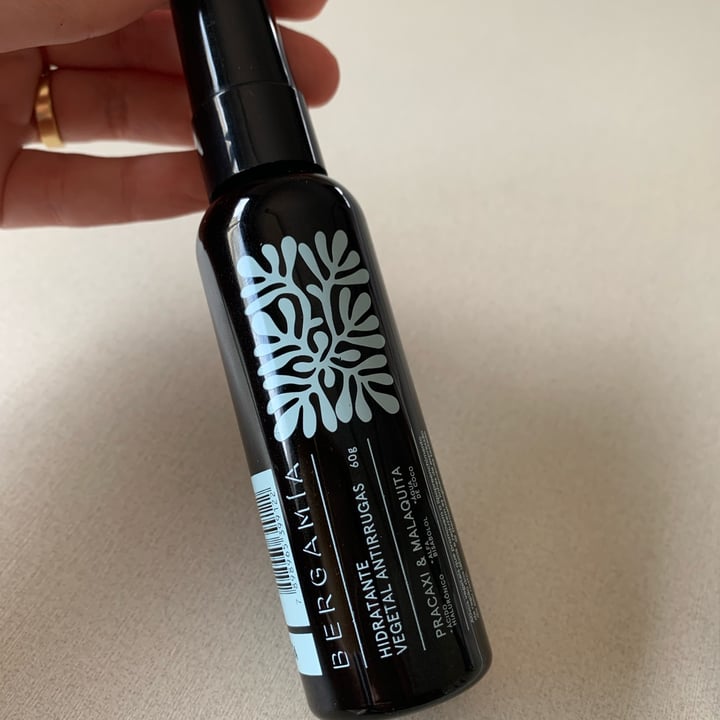 review photo of Bergamia hidratante vegetal Pracaxi e Malaquita shared by @fernandamalva on 08 Nov 2022 - review