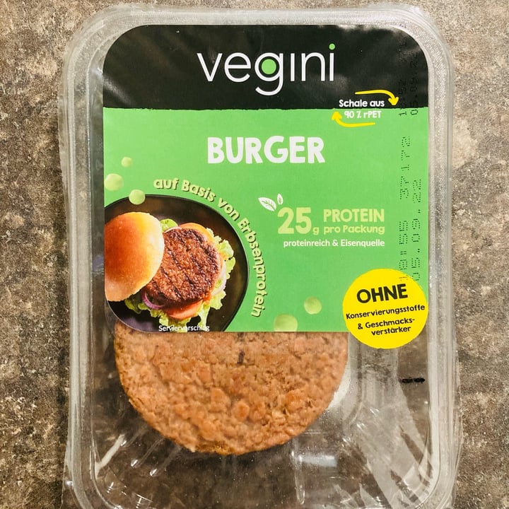photo of Vegini Burger shared by @federicathewitch on  21 Aug 2022 - review