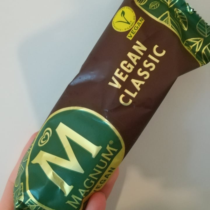 photo of Magnum Dairy Free Classic shared by @marion-dpy on  18 May 2020 - review