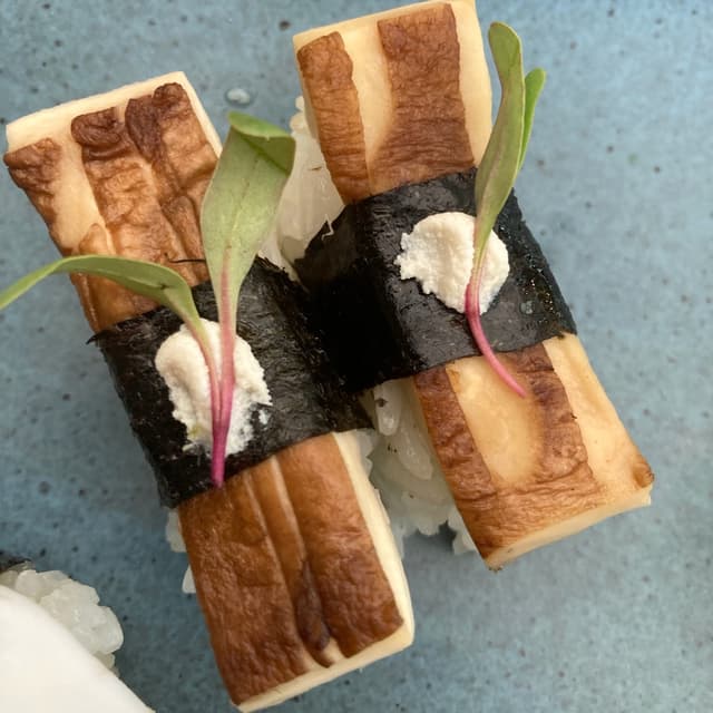 Photo of the dish “Sushi com shitake”