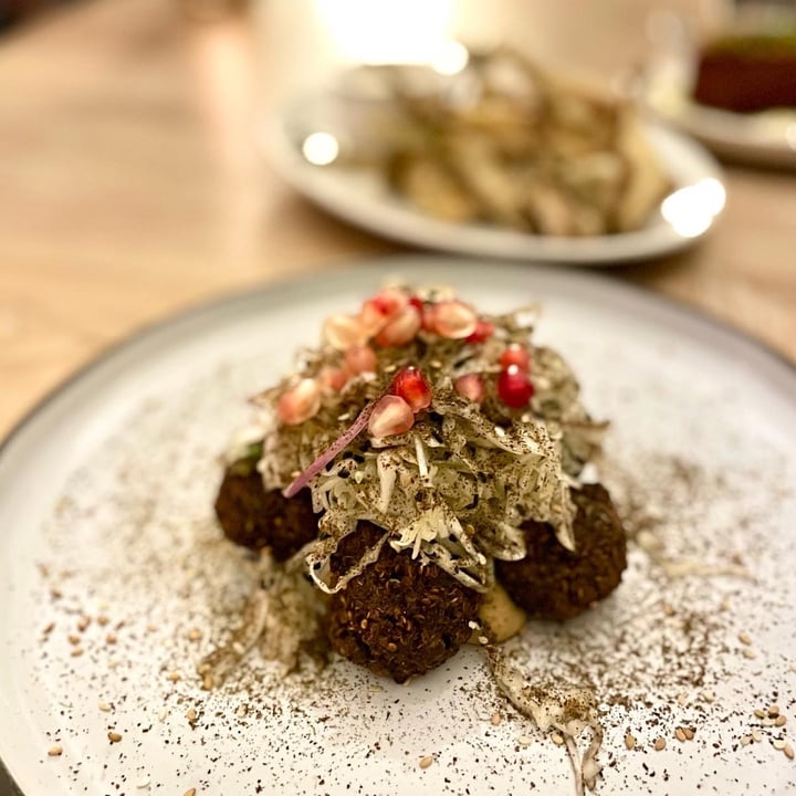review photo of Artemis Grill Quinoa Falafel shared by @simhazel on 28 Nov 2021 - review