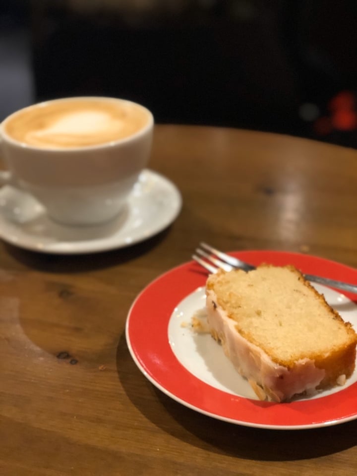 review photo of Kaffitár Vegan Almond Cake shared by @stephenwelleruk on 28 Dec 2019 - review