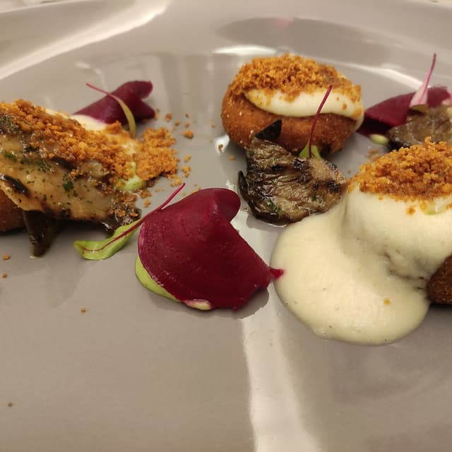 Photo of the dish “Polpette di seitan con cous cous croccante”