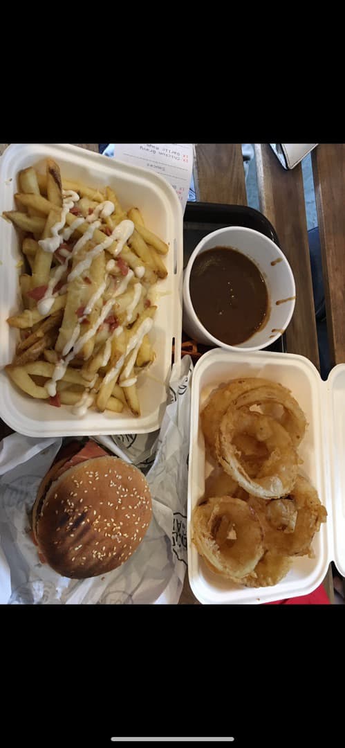 Photo of the dish “Dirty Fries, Onion Rings, Chickun Gravy”