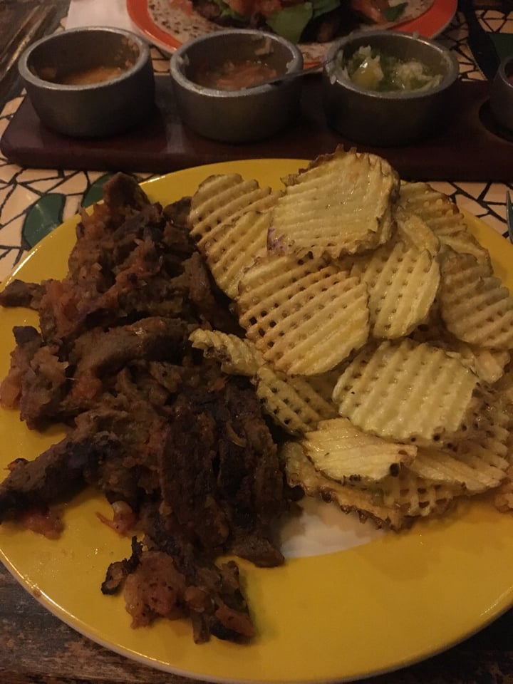 photo of Jalisco Puntas de Filete Veganas a la Mexicana con Papas rejilla shared by @juliramos on  19 Aug 2019 - review