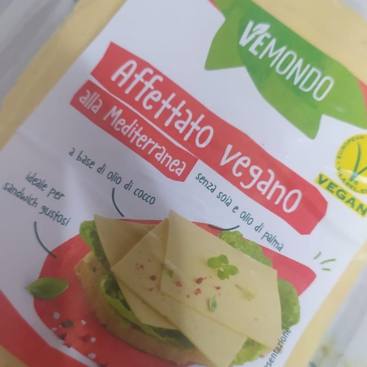 photo of Vemondo Affettato vegano alla Mediterranea shared by @fede85 on  03 Sep 2022 - review