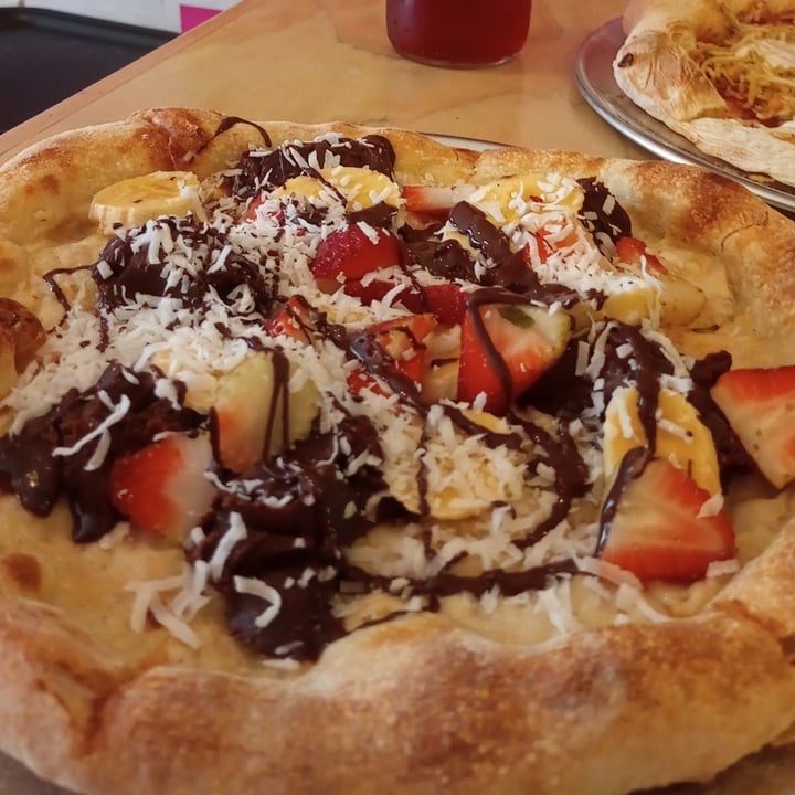 review photo of Vegga Pizza Notella shared by @catalina94 on 10 May 2022 - review