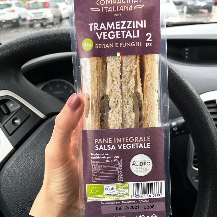 photo of Compagnia Italiana Tramezzini seitan e funghi shared by @animovegan on  04 Feb 2022 - review