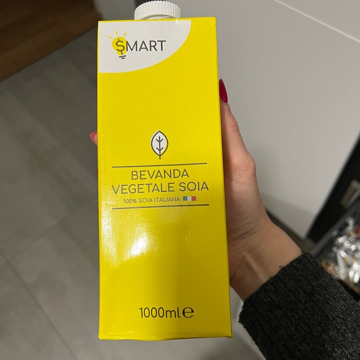 photo of Esselunga - Smart Bevanda vegetale soia shared by @silvietti on  19 Mar 2022 - review