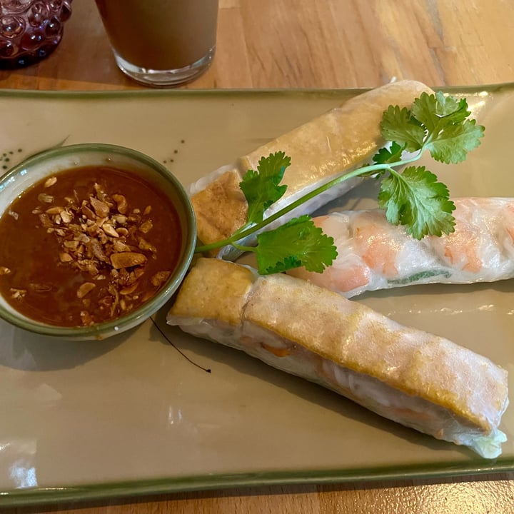 review photo of LU Vietnamese Cuisine Sommer Rolls Tofu shared by @petermil on 10 Oct 2021 - review