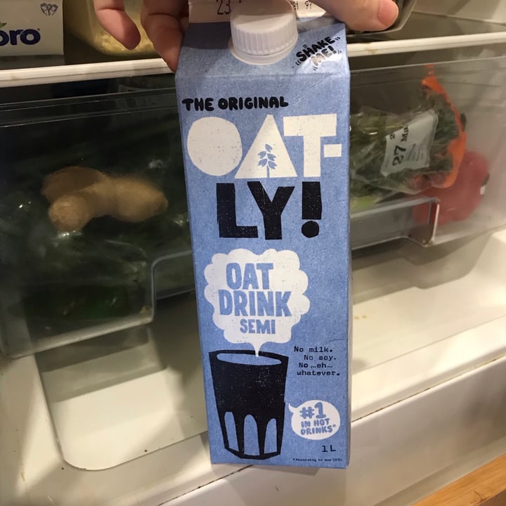 photo of Oatly Oat Milk Semi shared by @clairebelej on  28 May 2020 - review