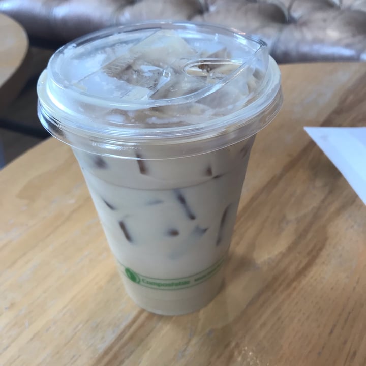 review photo of My Half Of The Sky oat milk latte shared by @hippiewannabe on 30 Apr 2022 - review