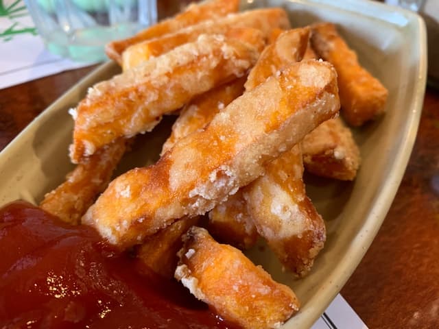 Foto del piatto “Yam fries”
