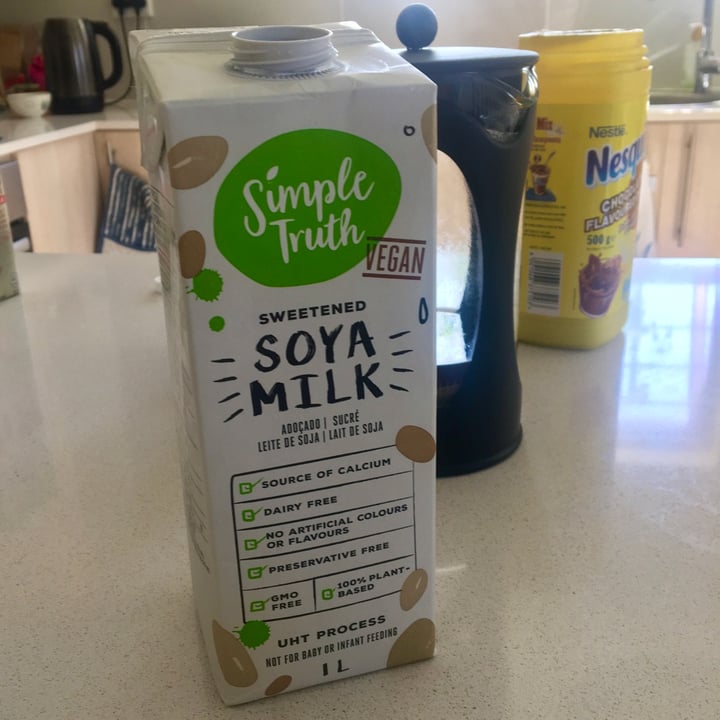 photo of Simple Truth Sweetened Soya Milk shared by @taz on  06 Nov 2021 - review