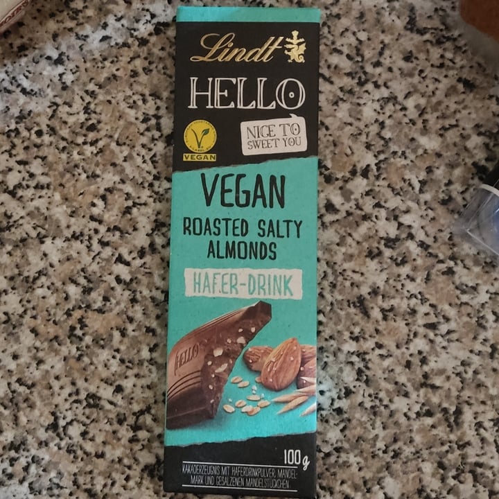 photo of Lindt Hello Vegan Roasted Salty Almonds shared by @space999sailor on  30 Oct 2022 - review