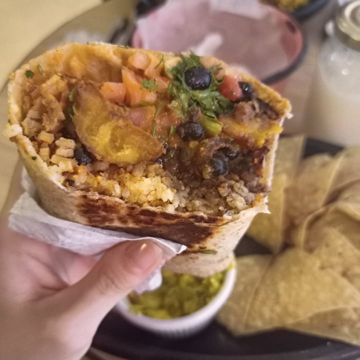 photo of La Cocinita Verde - Comida Vegana Vegan Burritos shared by @gissellearthling on  22 Mar 2022 - review