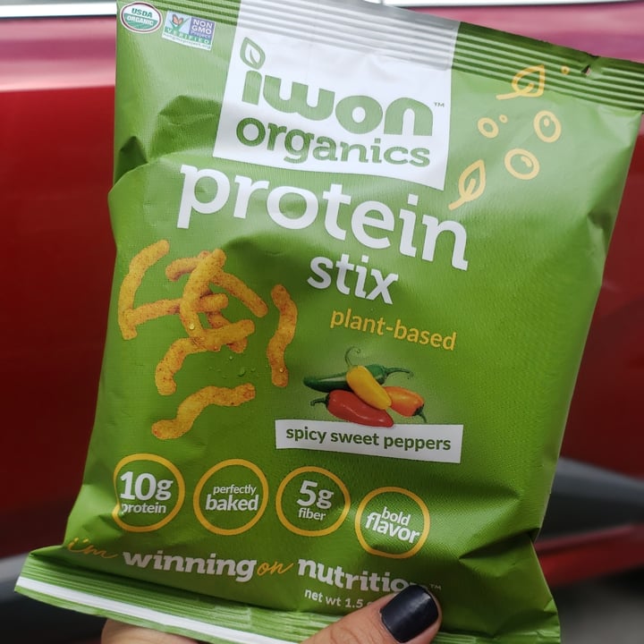 photo of Iwon Organics Protein Stix spicy Sweet Peppers shared by @ecoflightattendant on  10 Mar 2021 - review