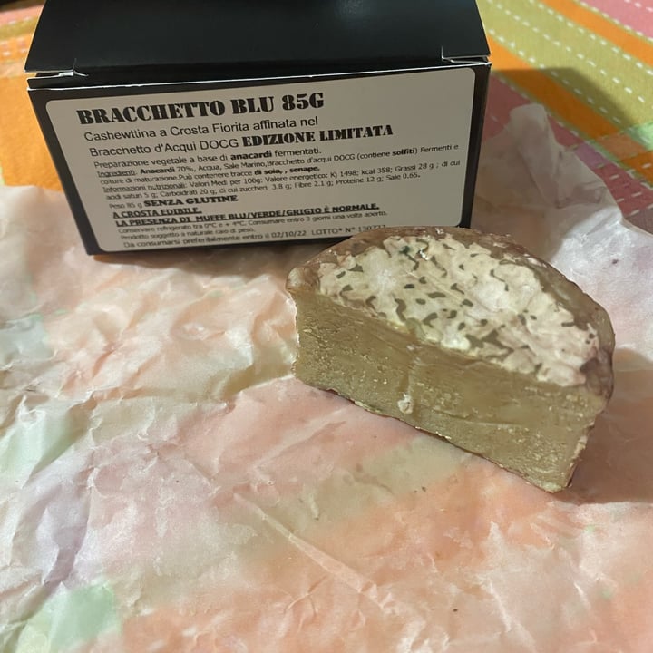 photo of Il CashewFicio Bracchetto blu shared by @alecann on  30 Sep 2022 - review