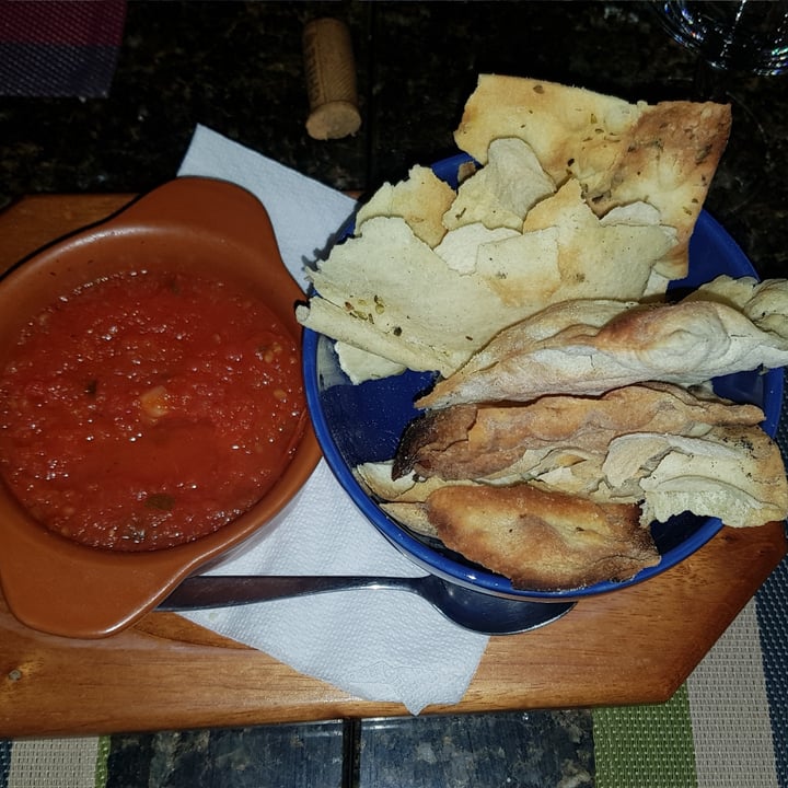 photo of Via Luce Crostini (Casquinha De Pizza) shared by @lucianabsz on  23 Jul 2022 - review