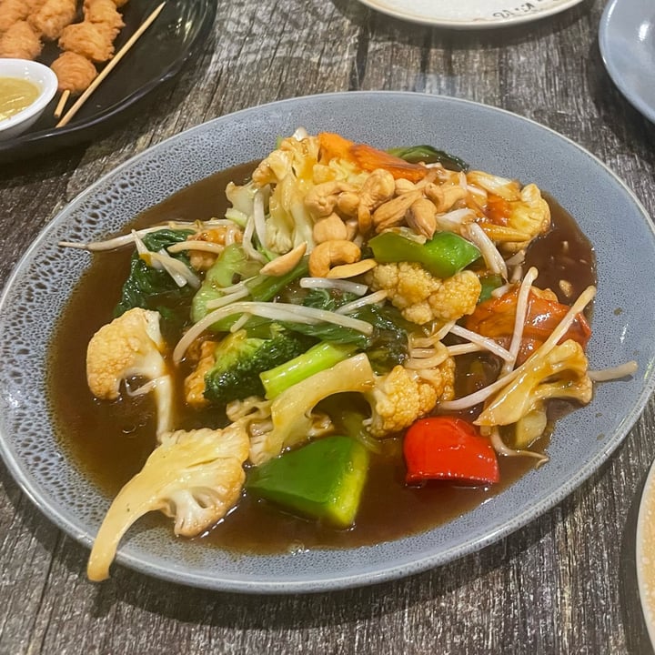 photo of Vegan Restaurant Thai Vegetable with Cashew Nuts shared by @flysc on  04 Oct 2022 - review
