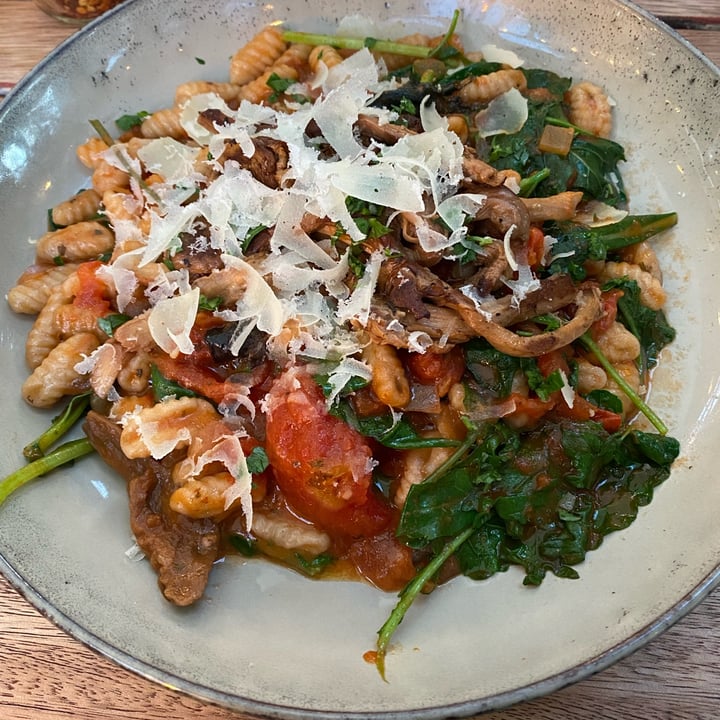 review photo of Donna Jean Wild mushroom Cavatelli shared by @hastii on 05 Jan 2022 - review