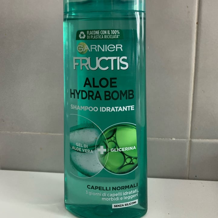 photo of Garnier Aloe Hidra Bomb Shampoo shared by @lauraaa3 on  03 Dec 2021 - review