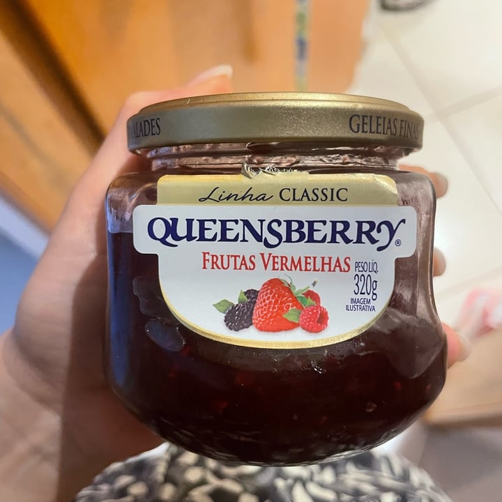 photo of Queensberry Geleia de frutas vermelhas shared by @alicesviana on  26 Oct 2021 - review