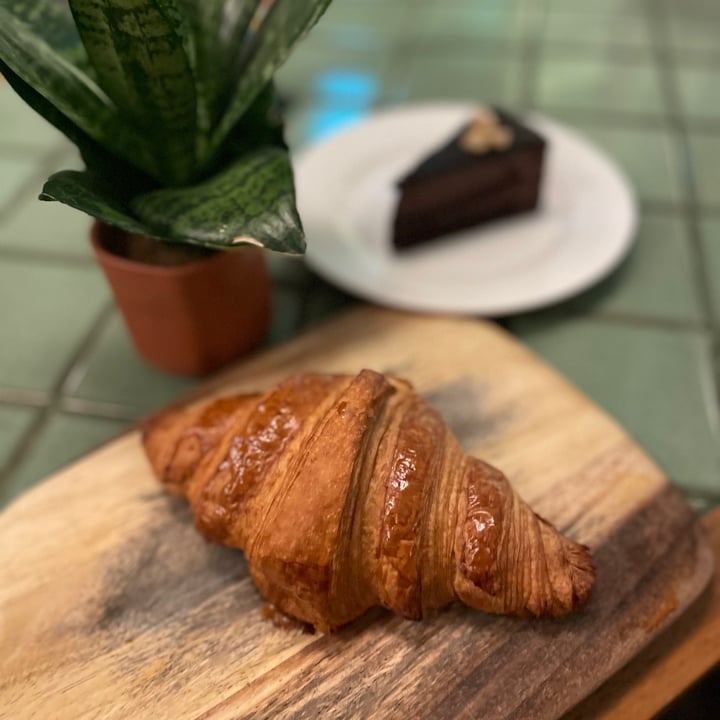 photo of Privé Tiong Bahru Croissant shared by @mybellyfats on  30 Apr 2021 - review