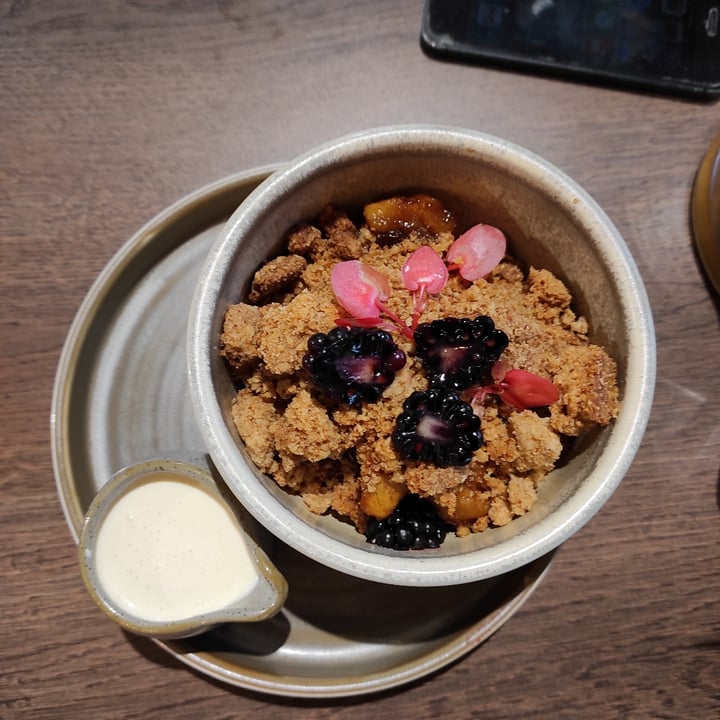photo of Vegivores The Crumble shared by @tuscanvegan on  02 Dec 2021 - review