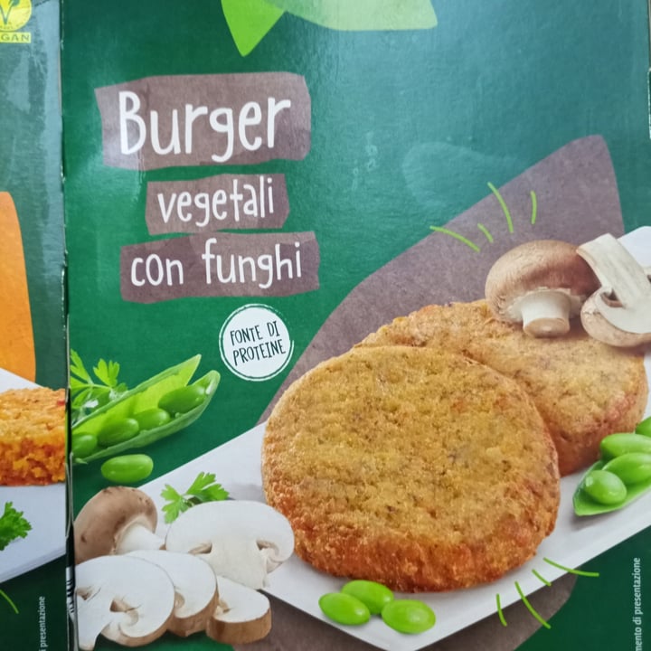photo of Vemondo Burger Vegetali con Funghi shared by @4luglio1955 on  16 Nov 2021 - review