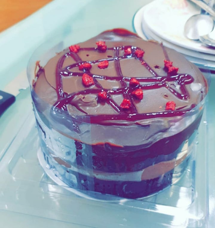 photo of Plantitude Belgian Dark Chocolate Cake 550g shared by @izzyminogue95 on  20 Mar 2020 - review