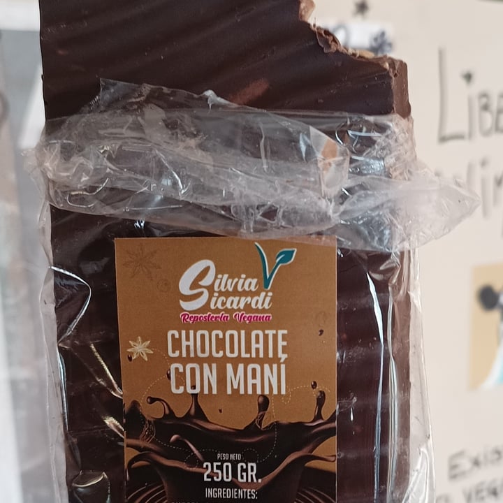 photo of Silvia sicardi Chocolate con maní shared by @veganveganita on  14 Oct 2022 - review