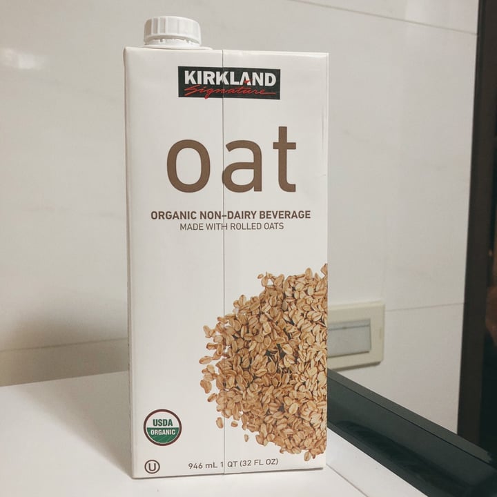 photo of Kirkland Signature Oat Milk shared by @xxxiaxxx on  23 Jul 2021 - review