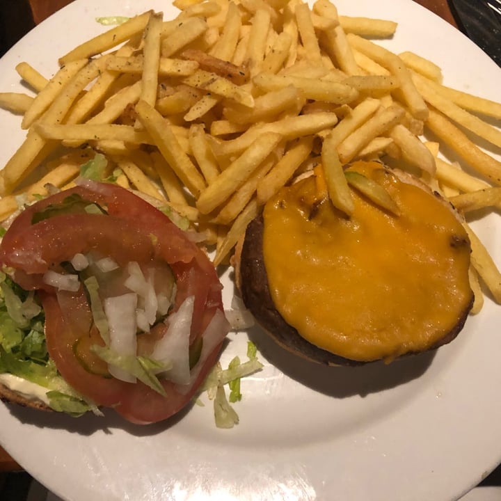 photo of Kansas Grill & Bar Vegan burger shared by @bautiquerejeta on  23 May 2022 - review