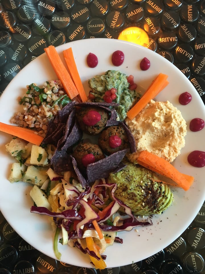review photo of Dandelion Cafe Vegan Mezze (gluten free version) shared by @dreamboatellie on 24 Mar 2019 - review