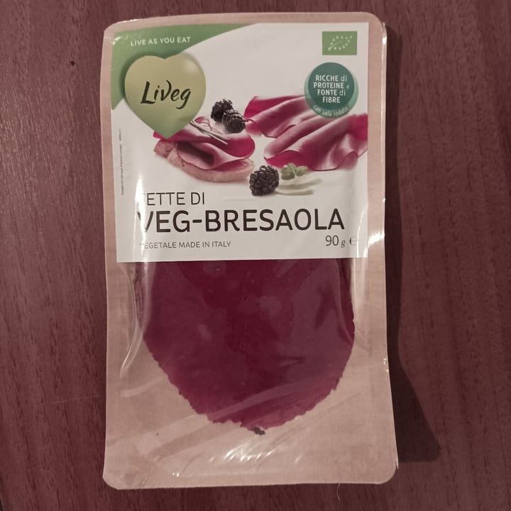 photo of Liveg Fette di veg-bresaola shared by @elisatupgiordano on  08 Apr 2022 - review