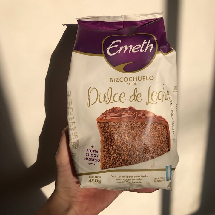 photo of Emeth Bizcochuelo de dulce de leche shared by @ernestinabanga on  26 May 2021 - review