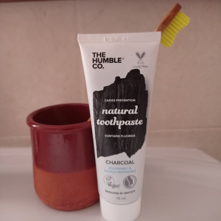 photo of The Humble Co. Natural toothpaste Charcoal shared by @isabeletta on  01 Jul 2021 - review