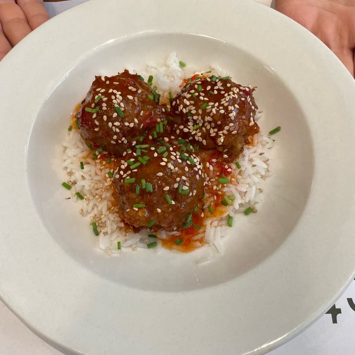 review photo of PISTATXO Cocina Vegetariana albondigas veganas de soja con salsa agridulce thai shared by @verdegiadeite on 25 Jun 2022 - review