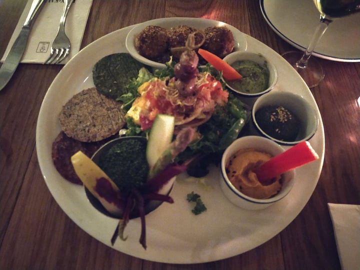 photo of Flax&Kale Healthy mezzeplatter shared by @evains on  19 Jan 2020 - review
