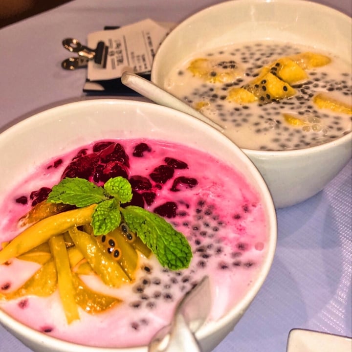 photo of Veggielicious Thai Cuisine Banana & Taro Dessert shared by @arxuann on  20 Mar 2020 - review