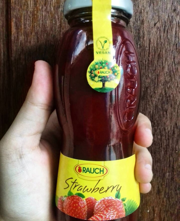 photo of Rauch Rauch Strawberry shared by @vegunized on  13 Dec 2019 - review