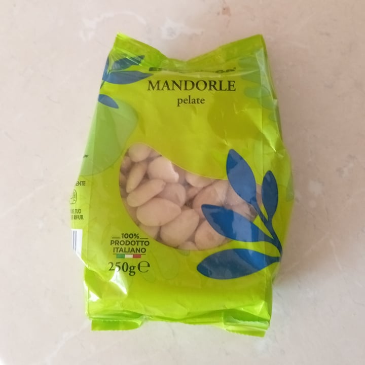 photo of Esselunga Bio Mandorle pelate shared by @laleviareggio on  05 May 2022 - review