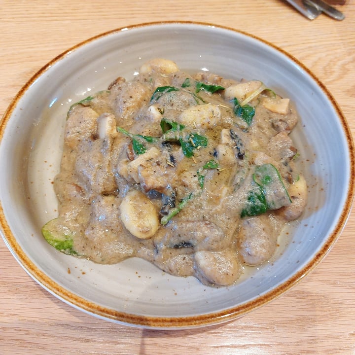 photo of WS Deli Experience Store Truffle Mushroom Gnocchi shared by @iloveveggies on  11 Aug 2022 - review